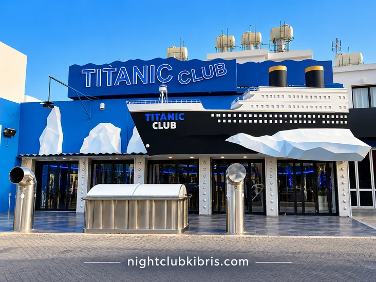 Titanic Night Club gece atmosferi